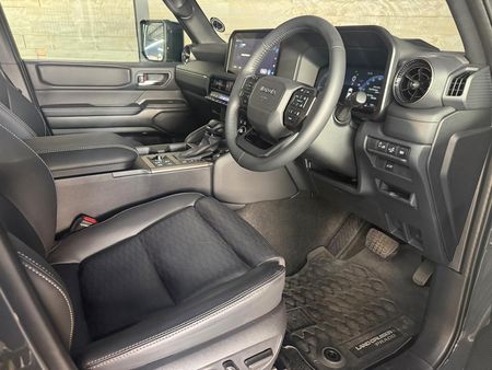 2025-Toyota-Land-Cruiser-Prado-VX-R-28GD-Auto_19