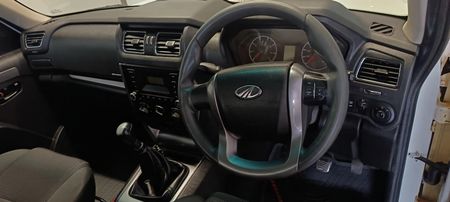2022-Mahindra-Pik-Up-22-mHawk-S6-4x4-Single-Cab_4
