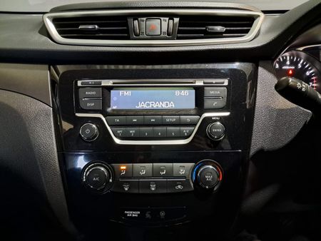 2018-Nissan-X-Trail-20-Visia_13