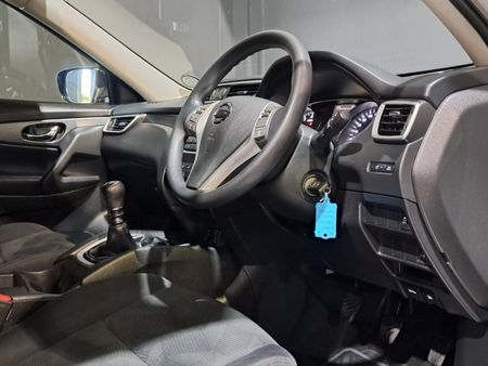 2018-Nissan-X-Trail-20-Visia_14