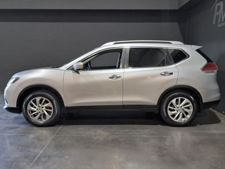 2018-Nissan-X-Trail-20-Visia_4