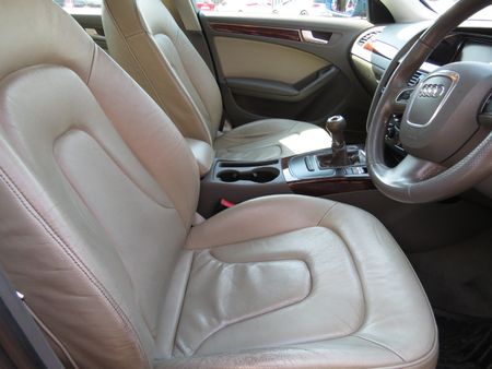 2008-Audi-A4-18-T-Attraction_25