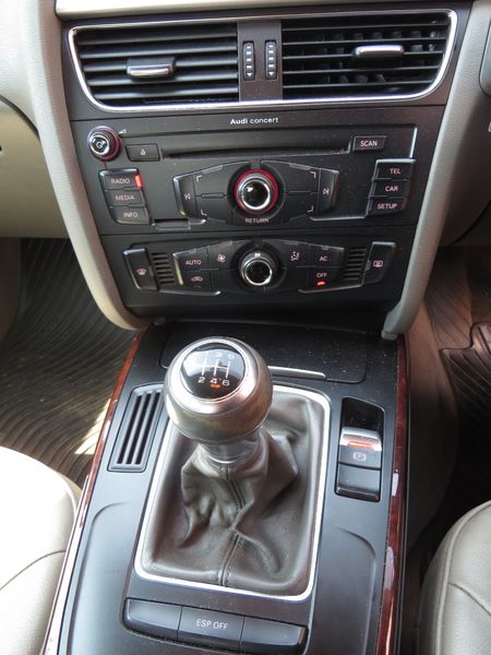 2008-Audi-A4-18-T-Attraction_30
