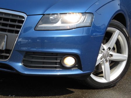 2008-Audi-A4-18-T-Attraction_8