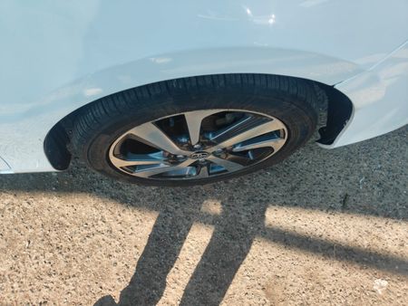 2018-Toyota-Yaris-15-XS-5-dr_15