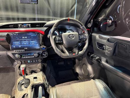 2019-Toyota-Hilux-28-GD-6-GR-S-4x4-Auto-Double-Cab_11