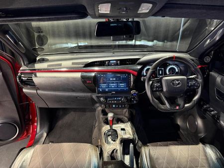 2019-Toyota-Hilux-28-GD-6-GR-S-4x4-Auto-Double-Cab_12