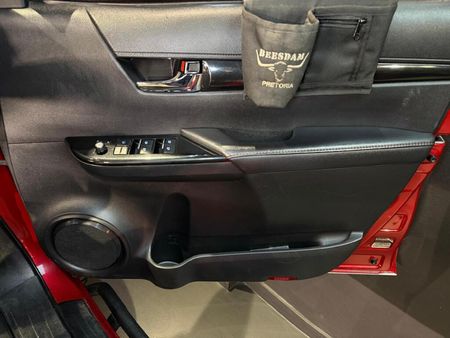 2019-Toyota-Hilux-28-GD-6-GR-S-4x4-Auto-Double-Cab_14