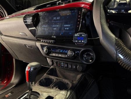 2019-Toyota-Hilux-28-GD-6-GR-S-4x4-Auto-Double-Cab_8