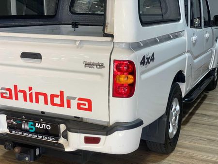 2023-Mahindra-Pik-Up-22-mHawk-S6-Refresh-4x4-Auto-Double-Cab_25
