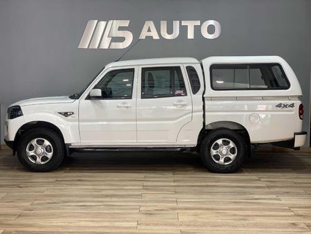 2023-Mahindra-Pik-Up-22-mHawk-S6-Refresh-4x4-Auto-Double-Cab_2