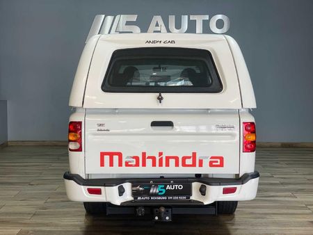 2023-Mahindra-Pik-Up-22-mHawk-S6-Refresh-4x4-Auto-Double-Cab_4