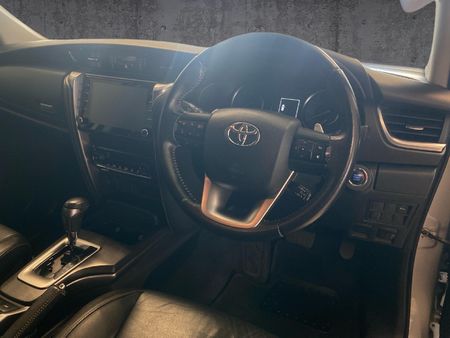 2021-Toyota-Fortuner-28-GD-6-Raised-Body-Auto_12