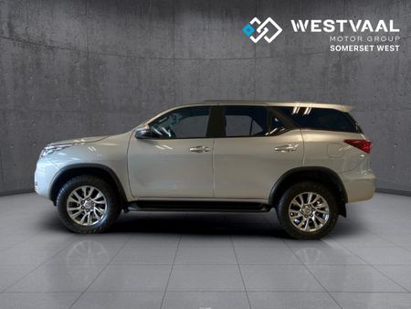 2021-Toyota-Fortuner-28-GD-6-Raised-Body-Auto_3
