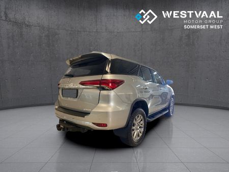 2021-Toyota-Fortuner-28-GD-6-Raised-Body-Auto_6