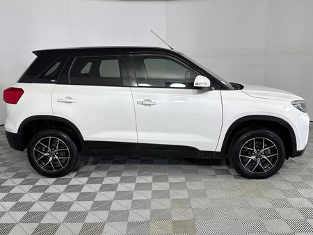 2022-Toyota-Urban-Cruiser-15-Xi_16