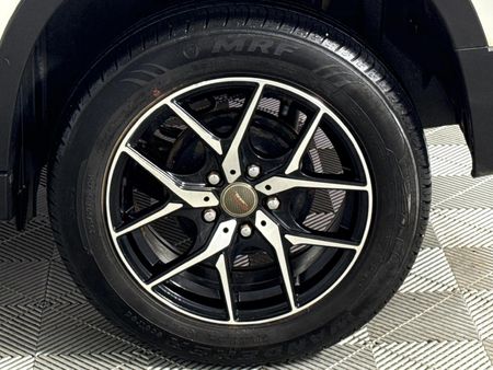 2022-Toyota-Urban-Cruiser-15-Xi_6