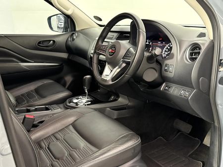 2022-Nissan-Navara-25-DDTi-PRO-2X-Auto-Double-Cab_9