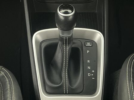2020-Hyundai-Venue-10-TGDI-Fluid-Auto_10