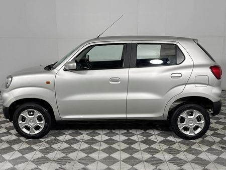 2020-Suzuki-S-Presso-10-GL_18