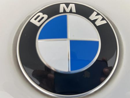 2020-BMW-X4-M40i_11