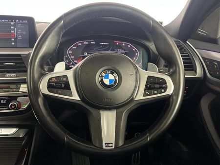 2020-BMW-X4-M40i_12