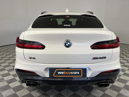 2020-BMW-X4-M40i_18