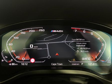 2020-BMW-X4-M40i_2