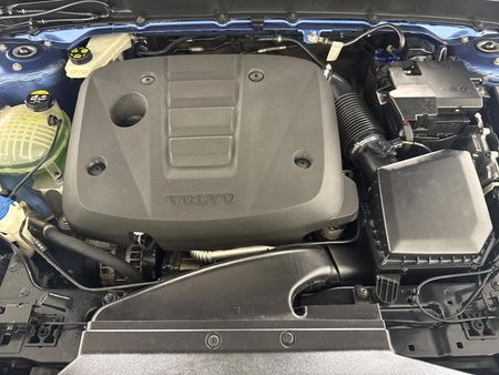2019-Volvo-XC40-D4-R-Design-AWD_9