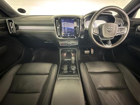 2019-Volvo-XC40-D4-R-Design-AWD_1