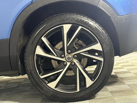 2019-Volvo-XC40-D4-R-Design-AWD_5