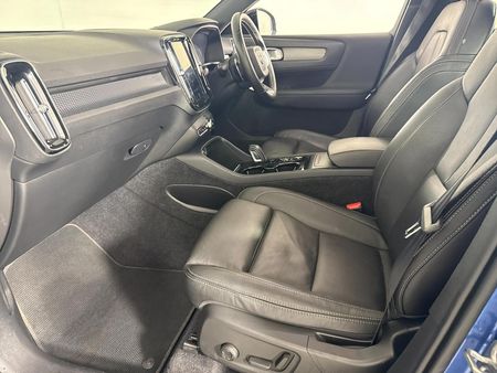 2019-Volvo-XC40-D4-R-Design-AWD_7