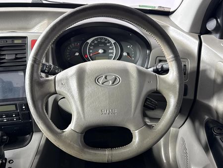 2009-Hyundai-Tucson-27-V6-GLS-Auto_11