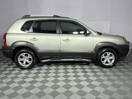2009-Hyundai-Tucson-27-V6-GLS-Auto_16