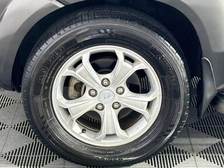2009-Hyundai-Tucson-27-V6-GLS-Auto_4