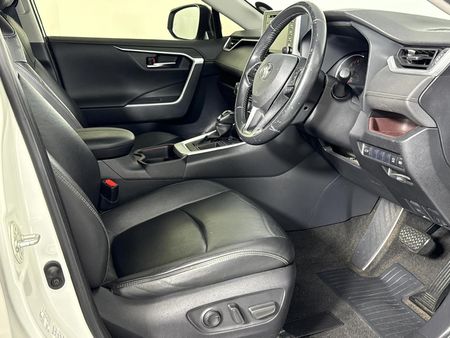 2019-Toyota-RAV4-20-VX-Auto_9