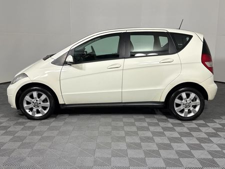 2012-Mercedes-Benz-A-Class-A-180-CDI-Classic-Auto_17