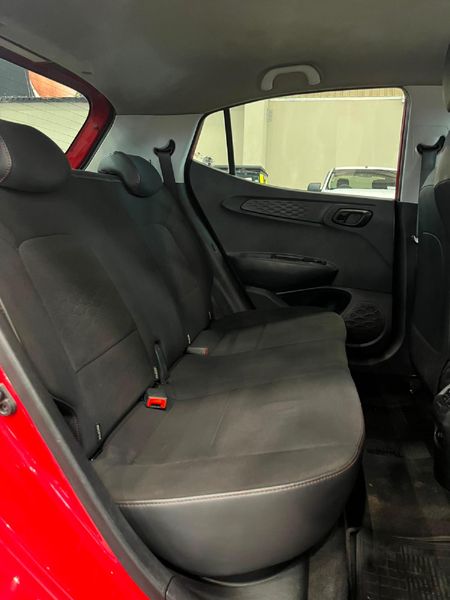 2023-Hyundai-Grand-i10-10-Motion_11