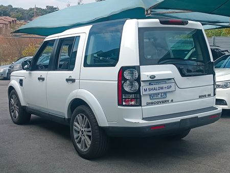 2012-Land-Rover-Discovery-4-50-V8-SE_10