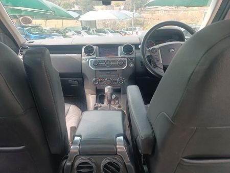 2012-Land-Rover-Discovery-4-50-V8-SE_24