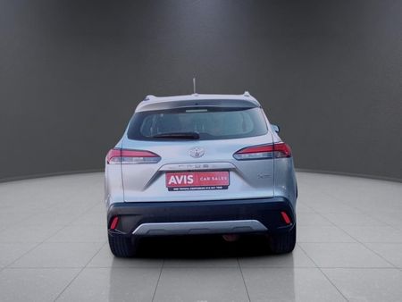 2025-Toyota-Corolla-Cross-18-XS_5