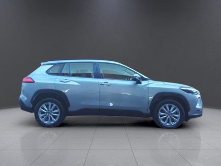 2025-Toyota-Corolla-Cross-18-XS_7