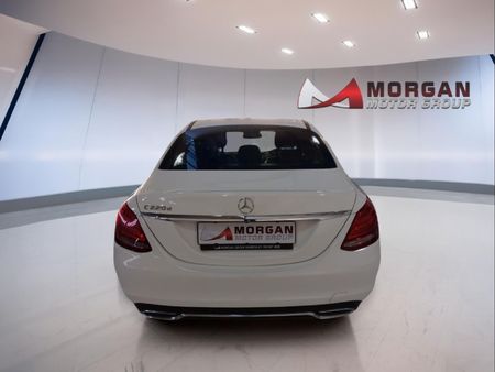 2017-Mercedes-Benz-C-Class-C-220-Bluetec-Auto_5