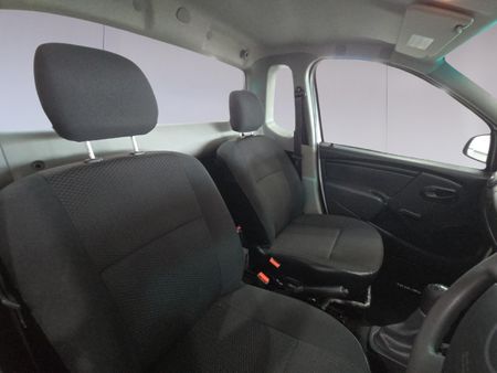 2023-Nissan-NP200-16-AC-Safety-Pack_15