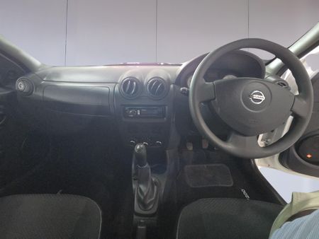 2023-Nissan-NP200-16-AC-Safety-Pack_17