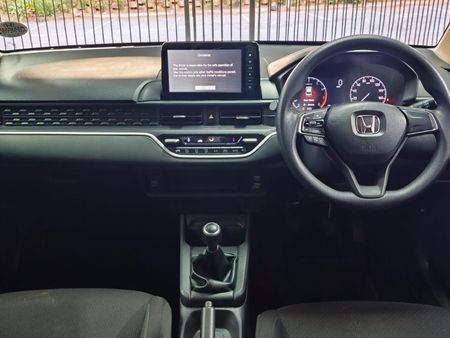 2025-Honda-Amaze-12-Trend_10