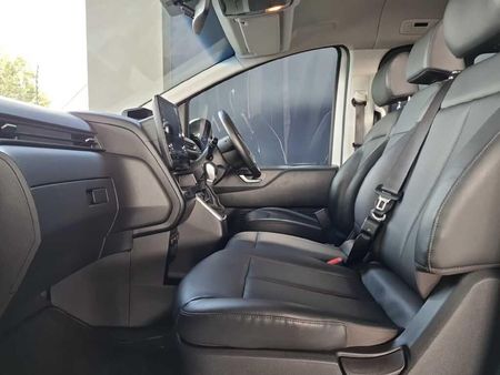 2024-Hyundai-Staria-22d-Executive-Auto-11-Seat_9