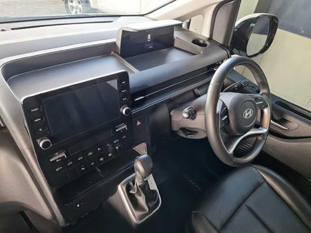 2024-Hyundai-Staria-22d-Executive-Auto-11-Seat_10