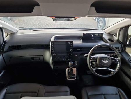 2024-Hyundai-Staria-22d-Executive-Auto-11-Seat_15