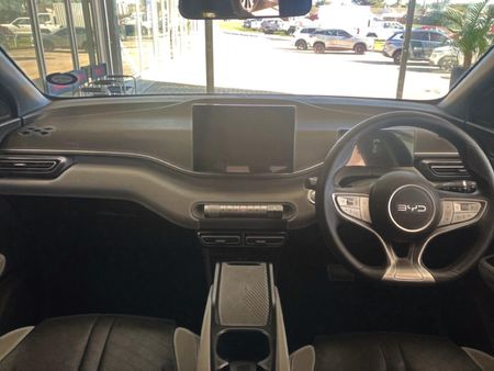 2026-BYD-Dolphin-Surf-Comfort_0